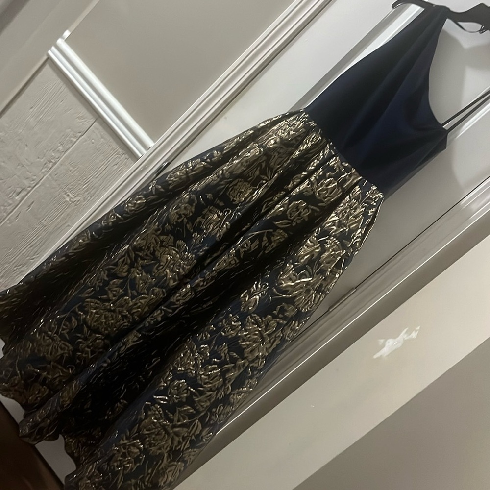 Betsy Adams Size 6 Navy & Metallic Gold Formal Dress